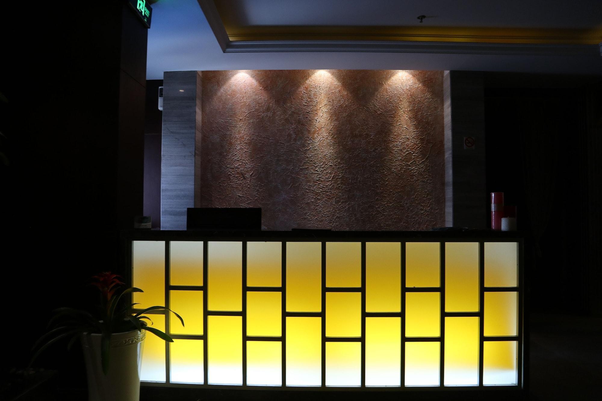 Ramada Plaza By Wyndham Shanghai Caohejing Hotel المظهر الخارجي الصورة