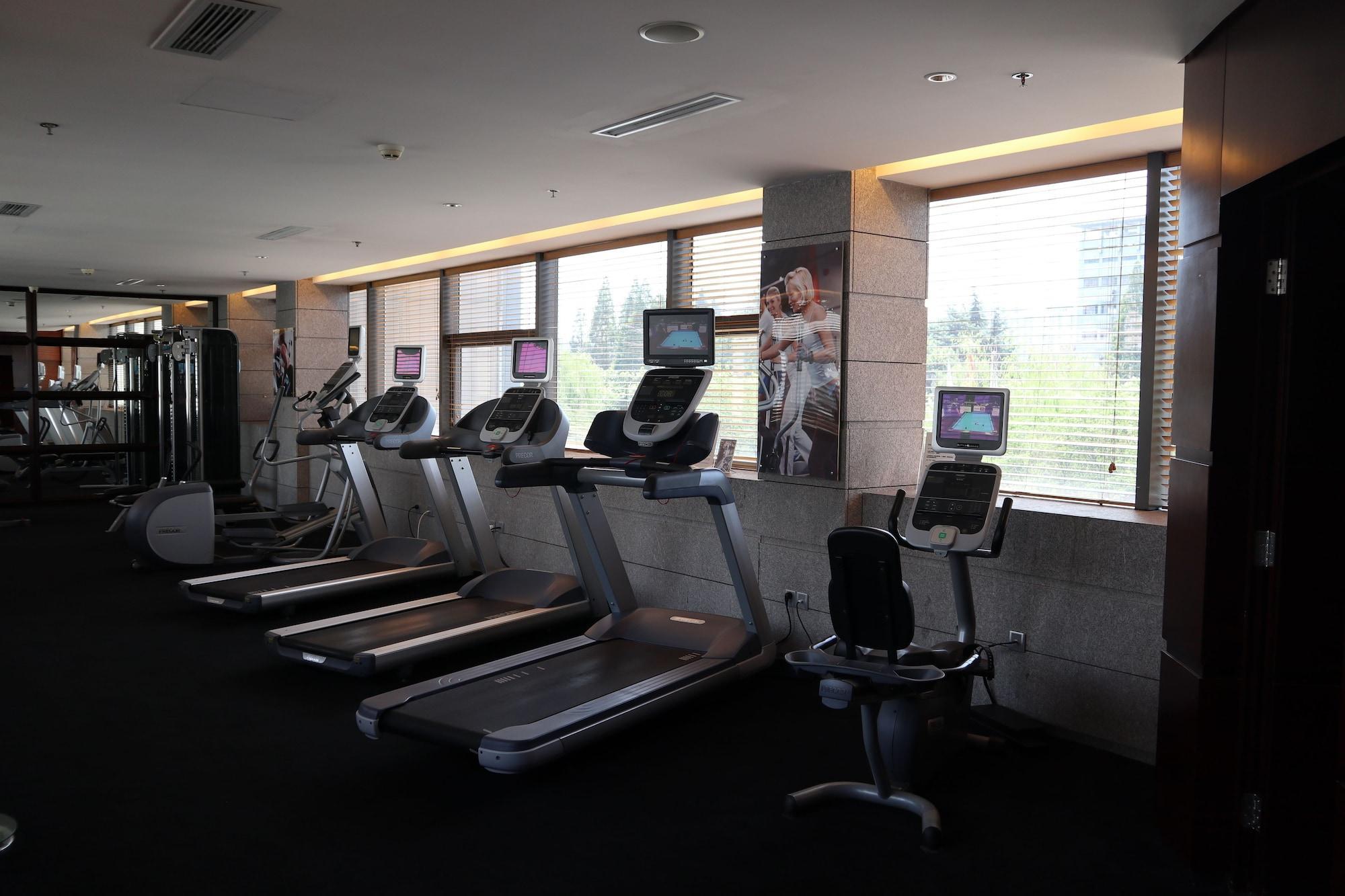 Ramada Plaza By Wyndham Shanghai Caohejing Hotel المظهر الخارجي الصورة