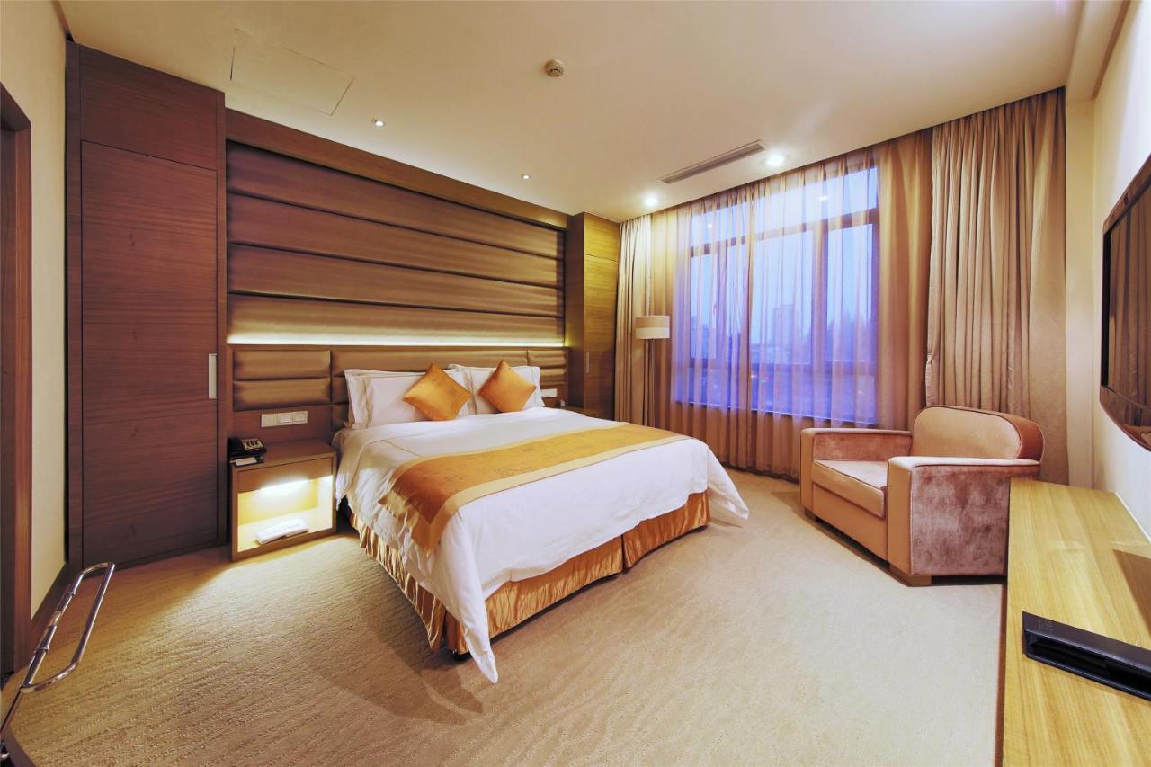 Ramada Plaza By Wyndham Shanghai Caohejing Hotel المظهر الخارجي الصورة